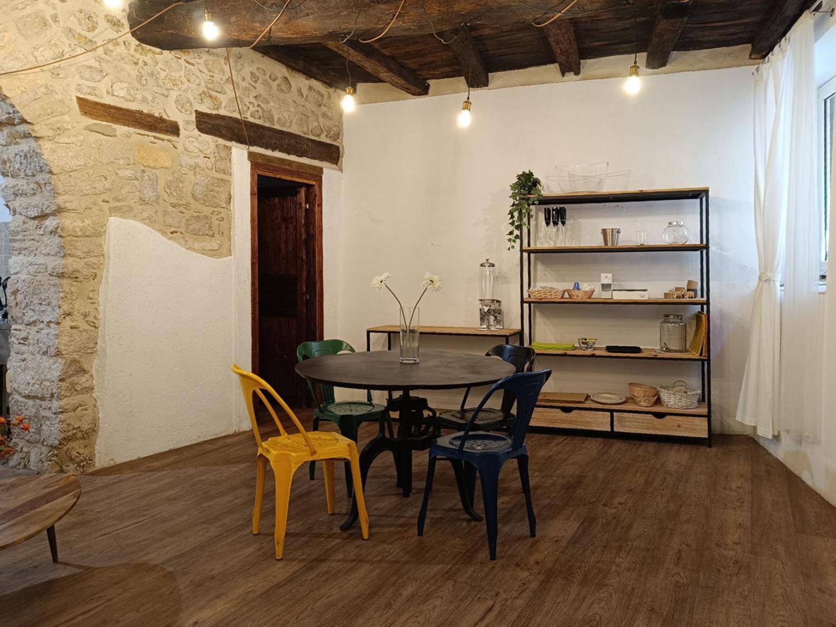 Stone House Apartment Veroli Bagian luar foto